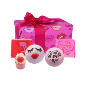 Bomb Cosmetics Lip Sync Pamper Gift Box
