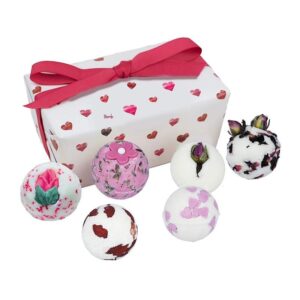Bomb Cosmetics Little Box Of Love Gift Box